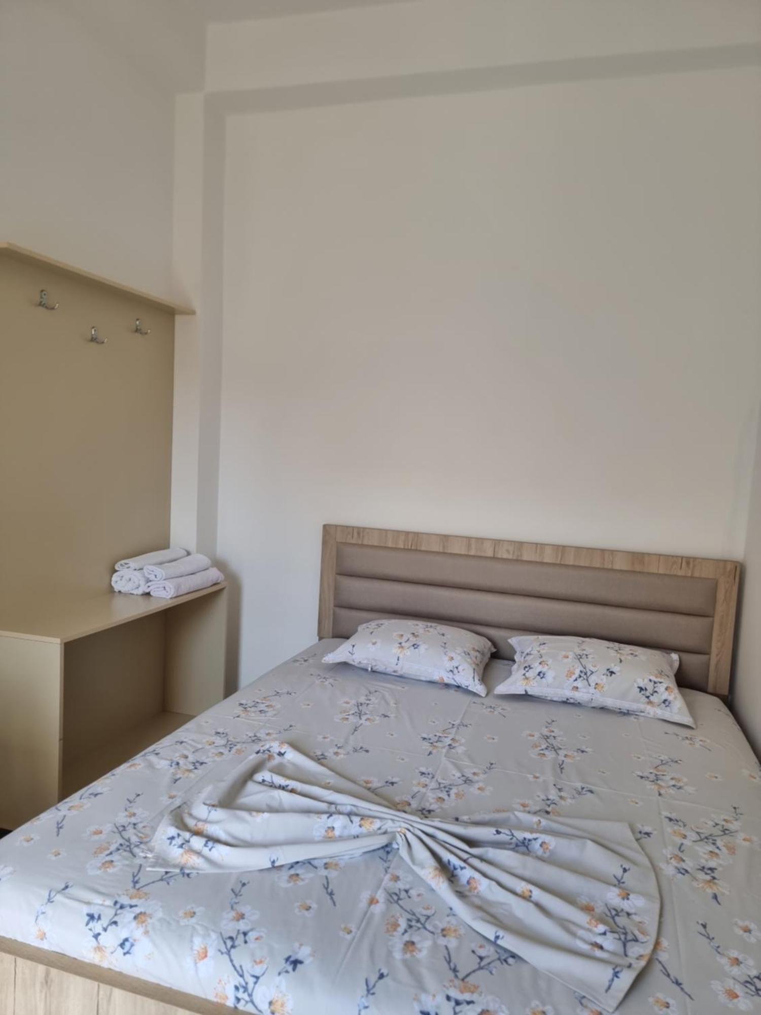 Rooms For Rent Durres Bagian luar foto